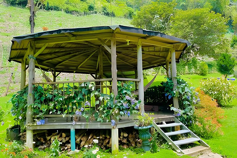 Cabaña completa con cocina en medio de naturaleza